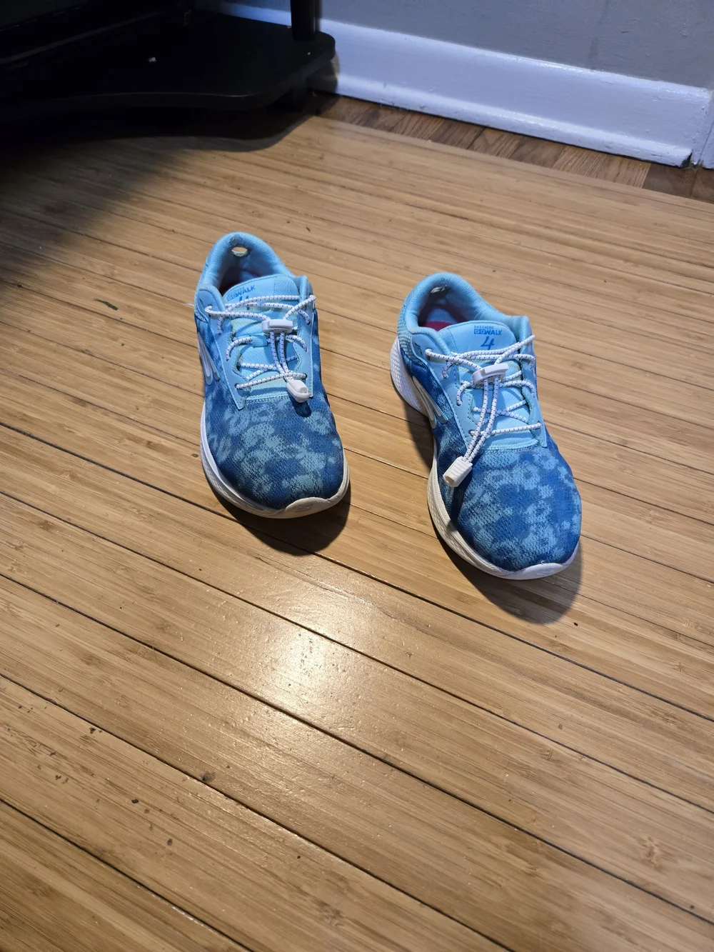 Skechers Women's Aqua Blue Patterned Athletic Sneakers